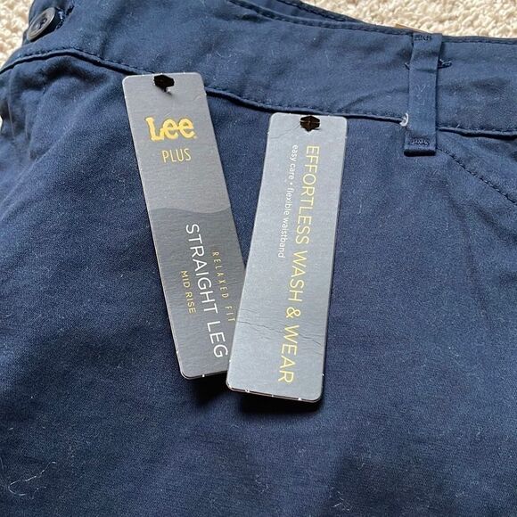 Lee I Plus Size Petite Relaxed Fit Straight Pants - Picture 4 of 6